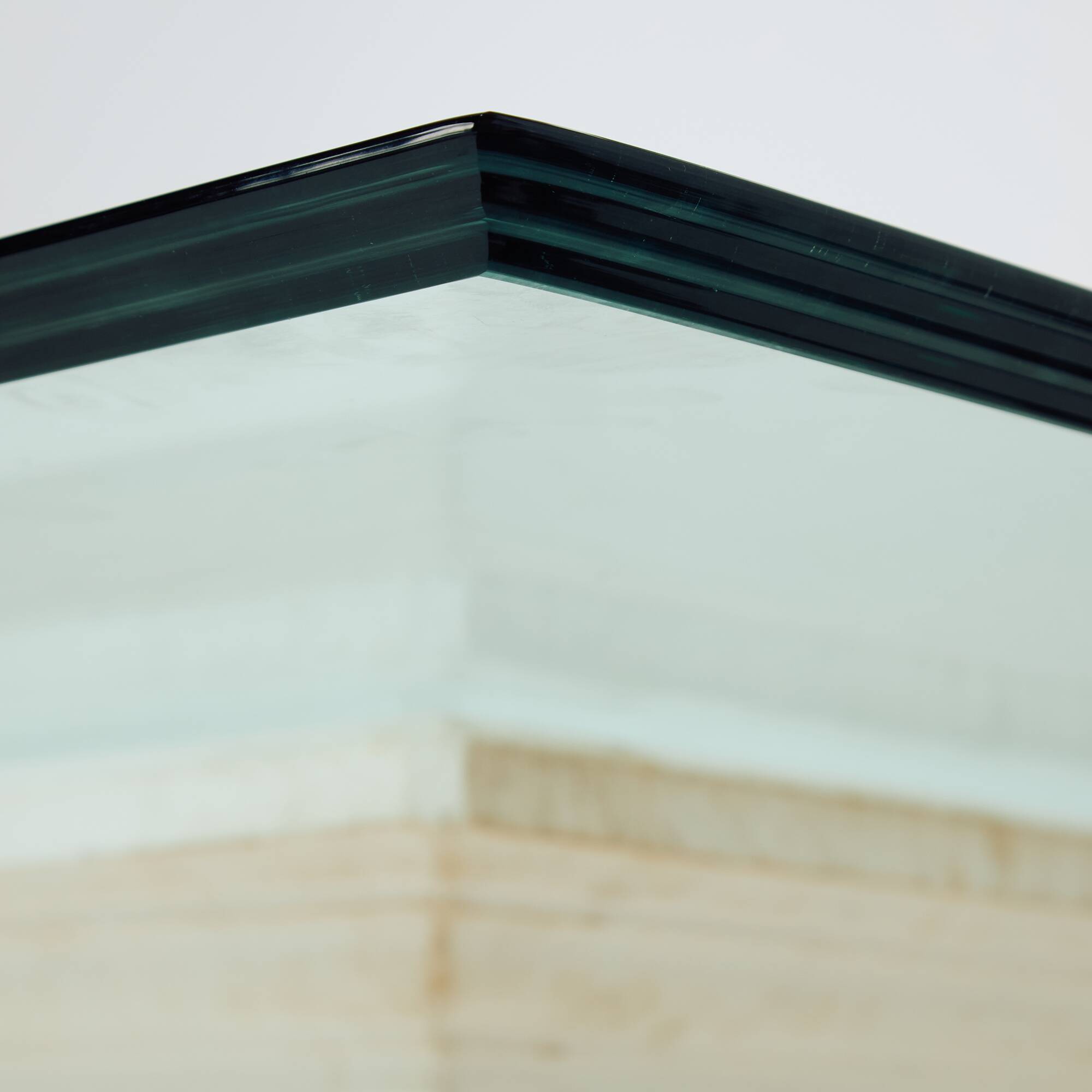 MK10238 Glass and concrete coffee table