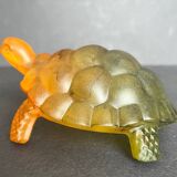 Zoomorphic glass paperweight