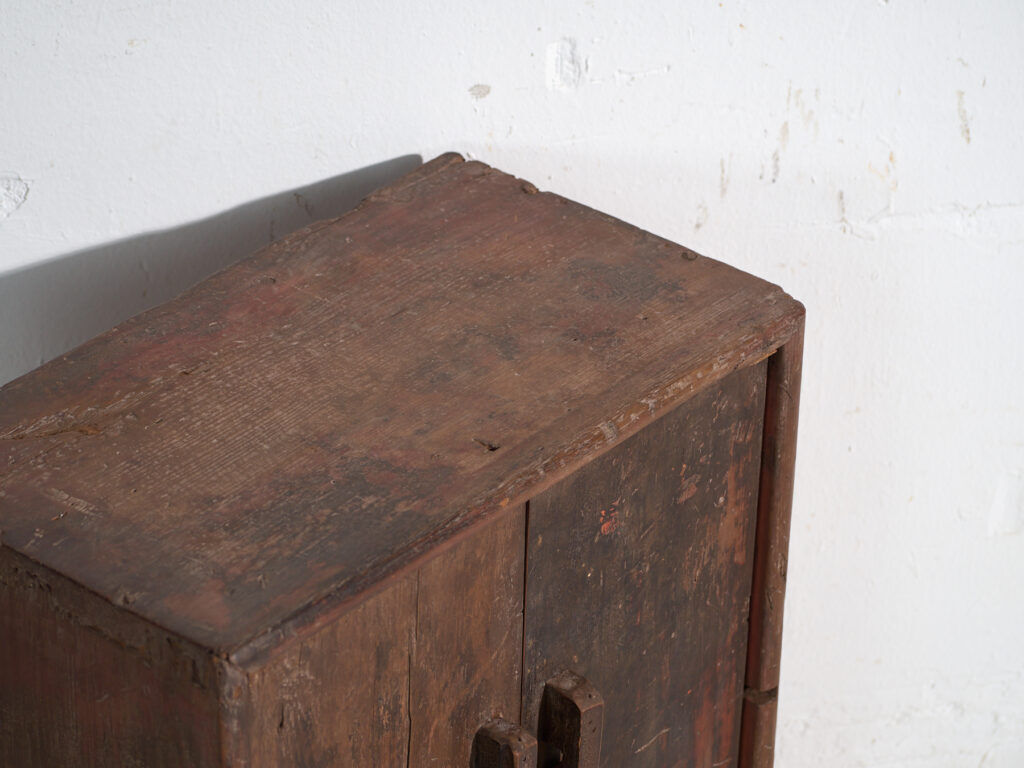 Small antique Chinese cabinet – China, around 1900