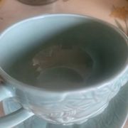 Set of 4 soup / consommé cups and saucers in ceramic.