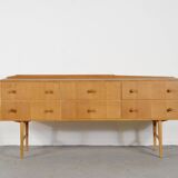 Midcentury Meredew Sideboard / Chest Of Drawers In Oak. Vintage Modern