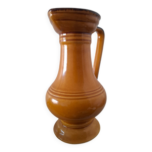 pichet ancien en céramique
