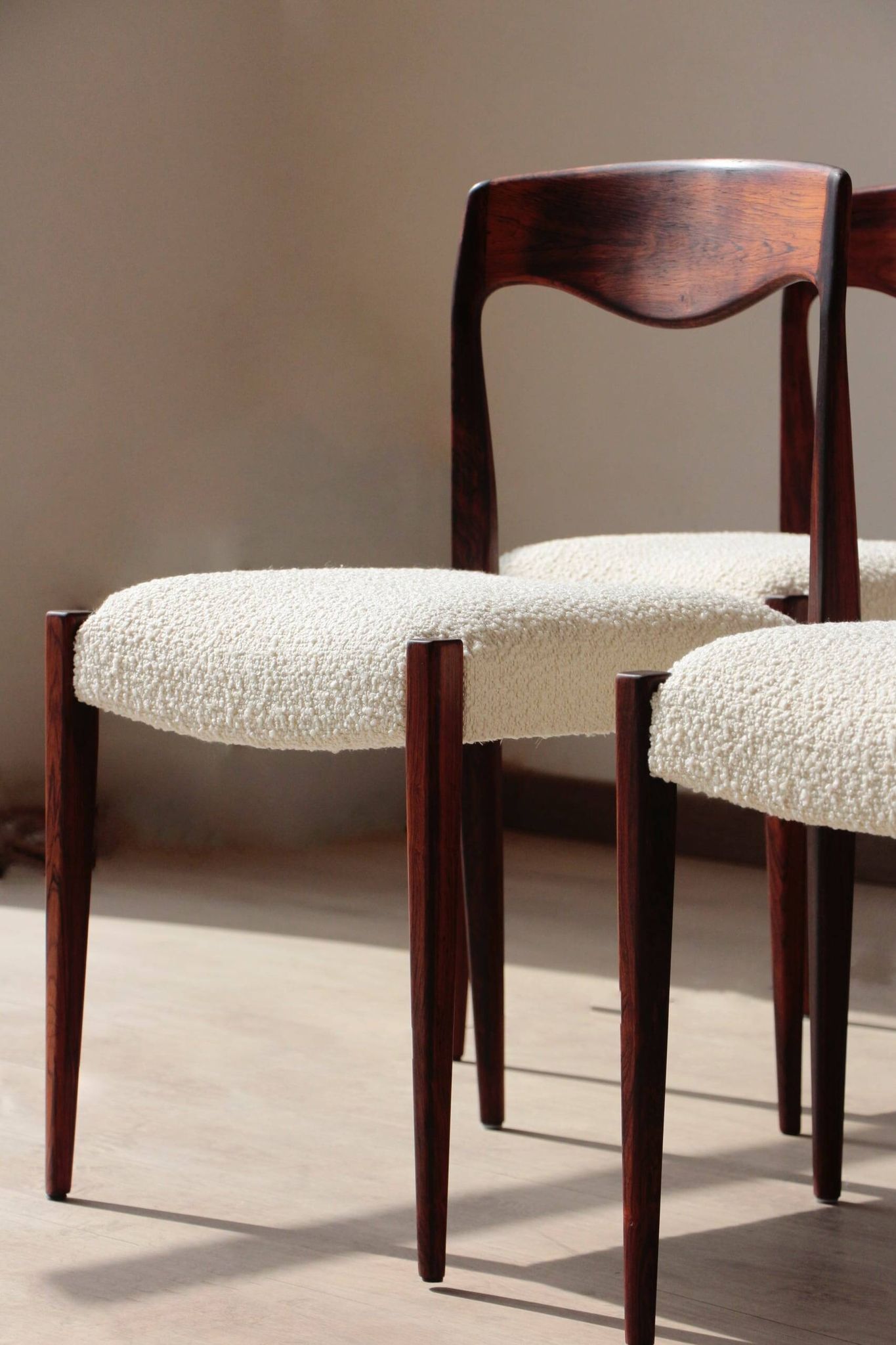 Set of 4 Scandinavian rosewood chairs – Otto Møller style | Vintage