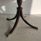 English dining room table in mahogany veneer late nineteenth with two extensions (from 1m80 to 2m80)