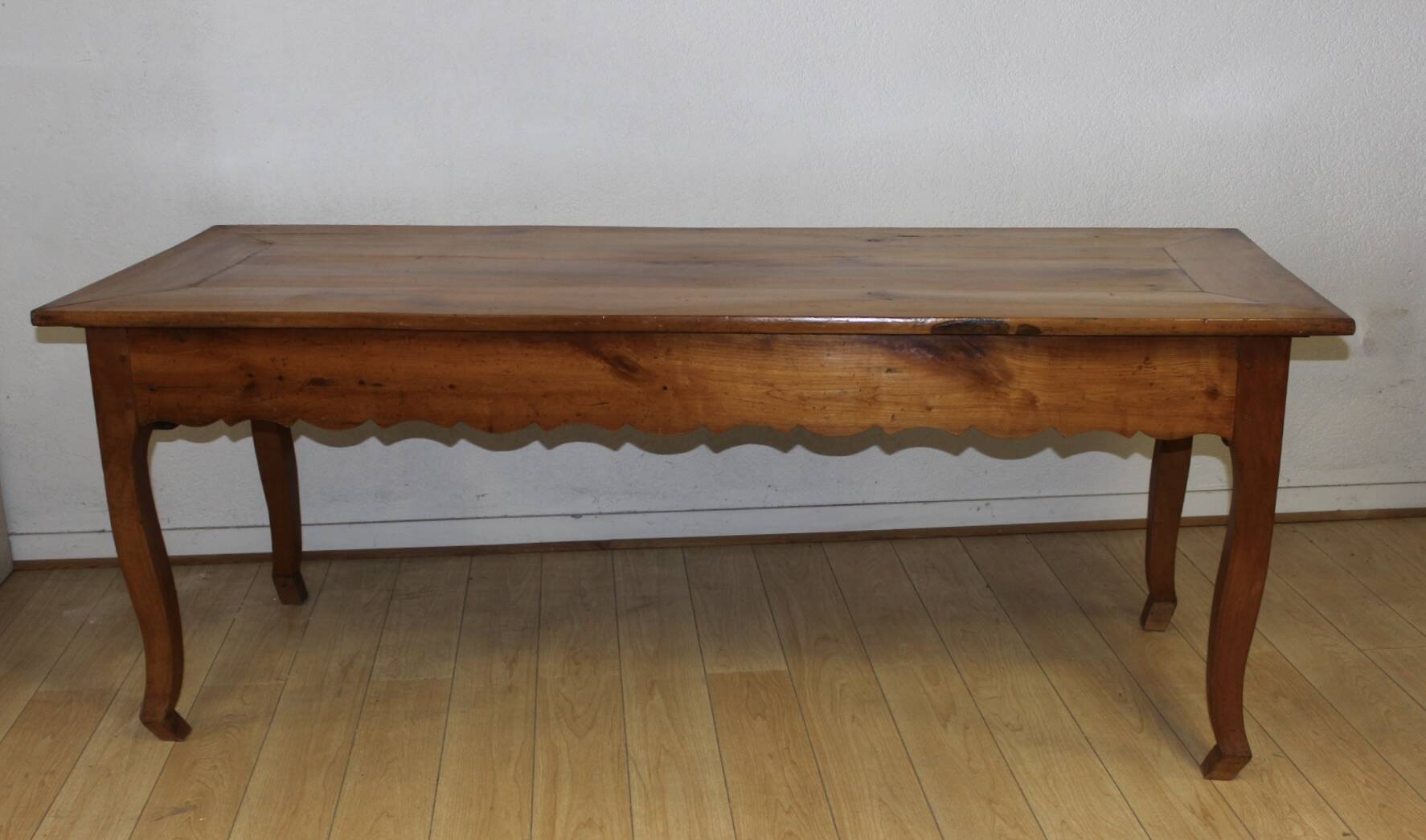 Louis XV style farmhouse table in cherry wood 19th century