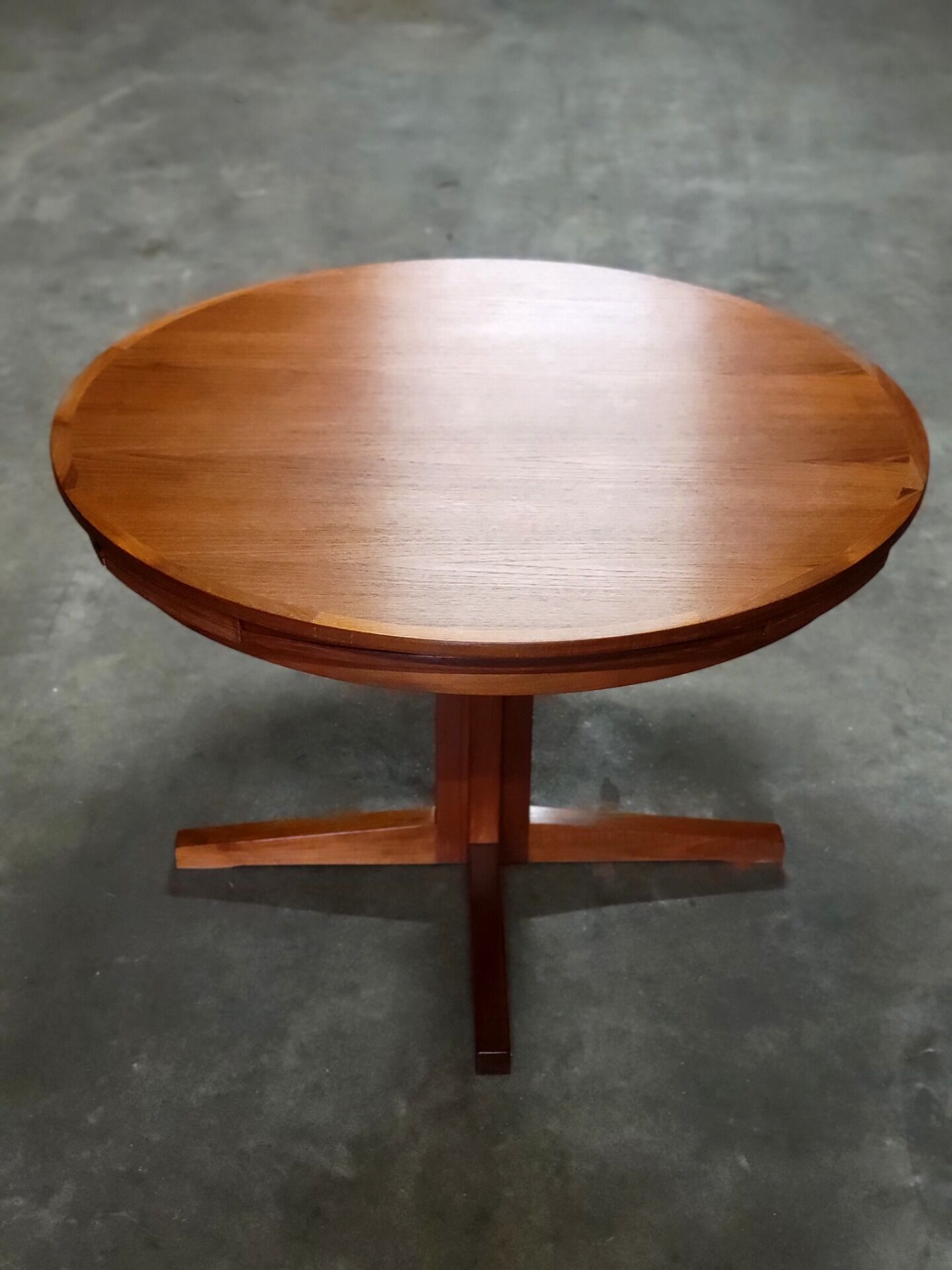 Dyrlund Flip Flap Lotus dining table in teak Denmark 1960