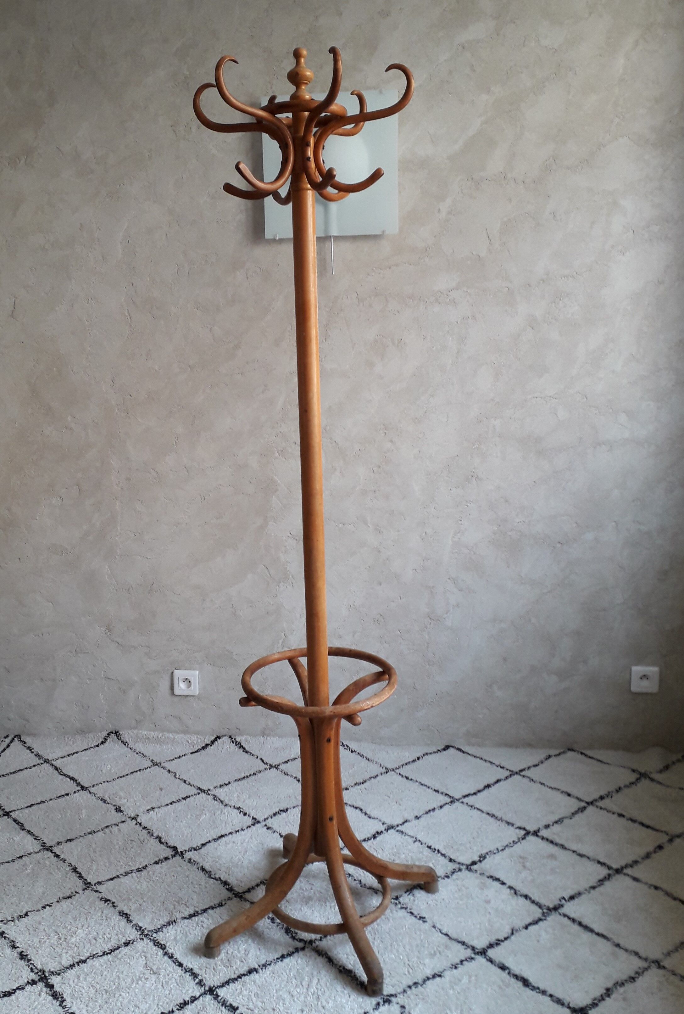 Fischel parrot coat hanger early 20th