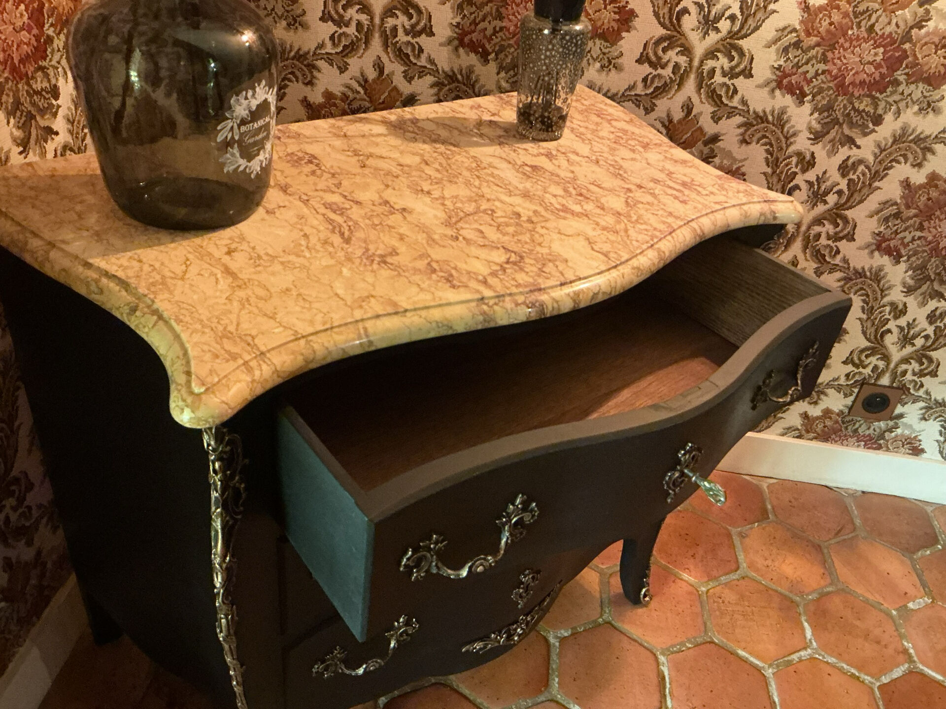 Commode