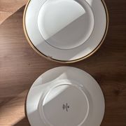 Grandes assiettes Wedgwood