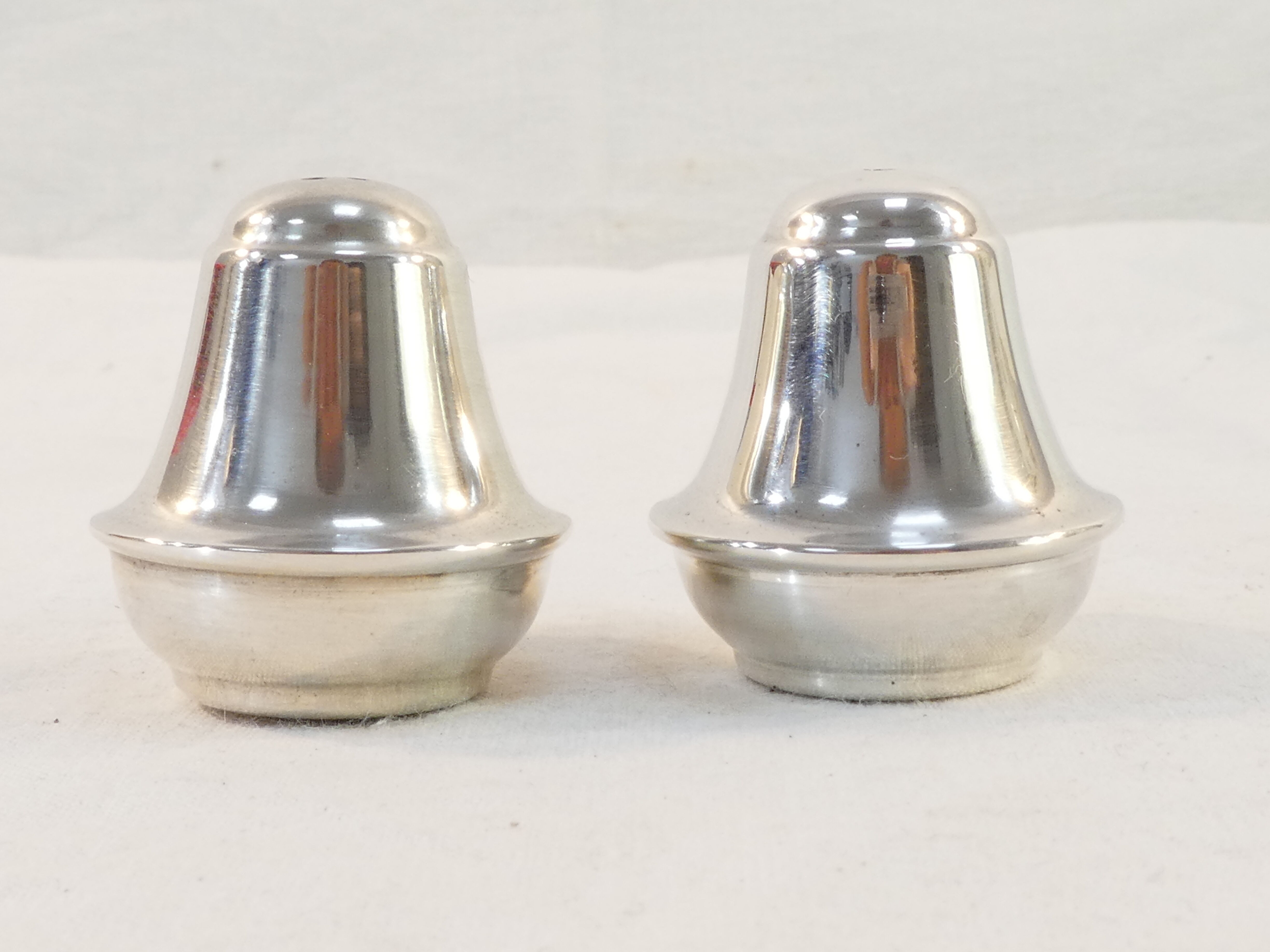 Pair of salt pans and its plate in solid silver 925 montenegro
