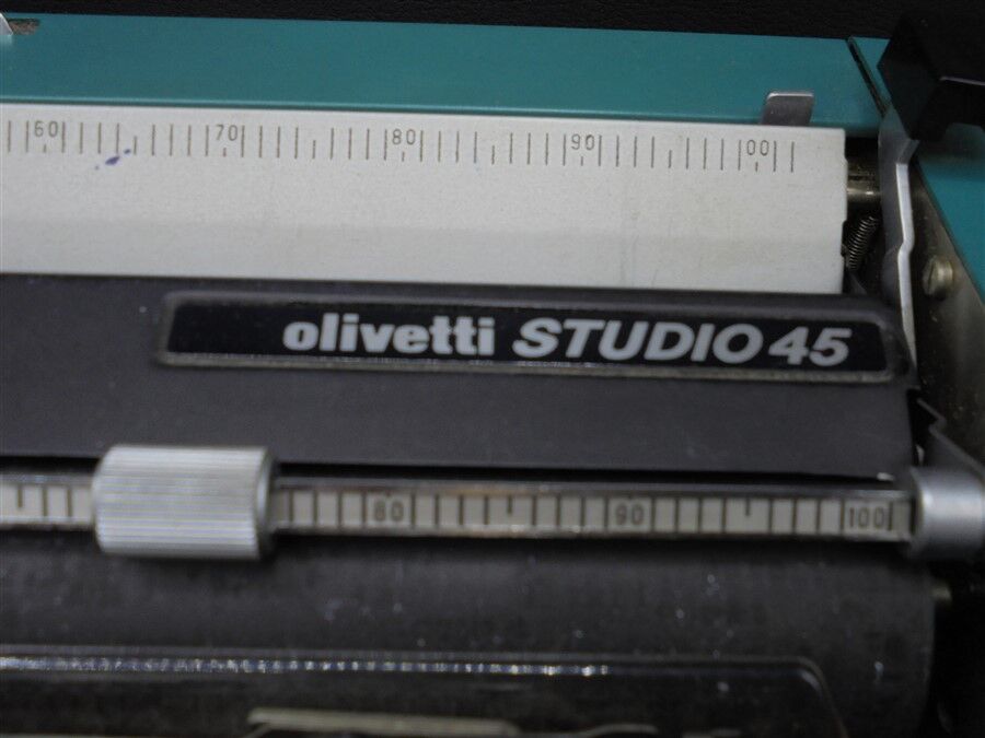 Olivetti studio 45 typewriter