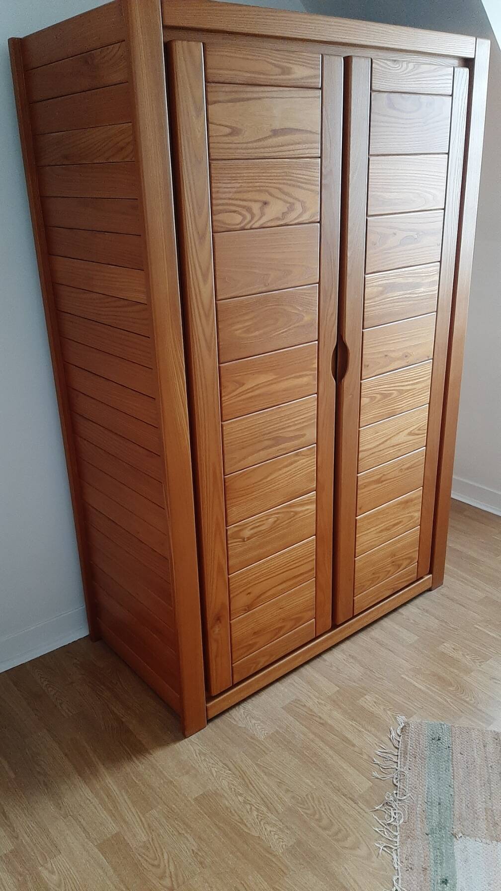 2-door wardrobe regain