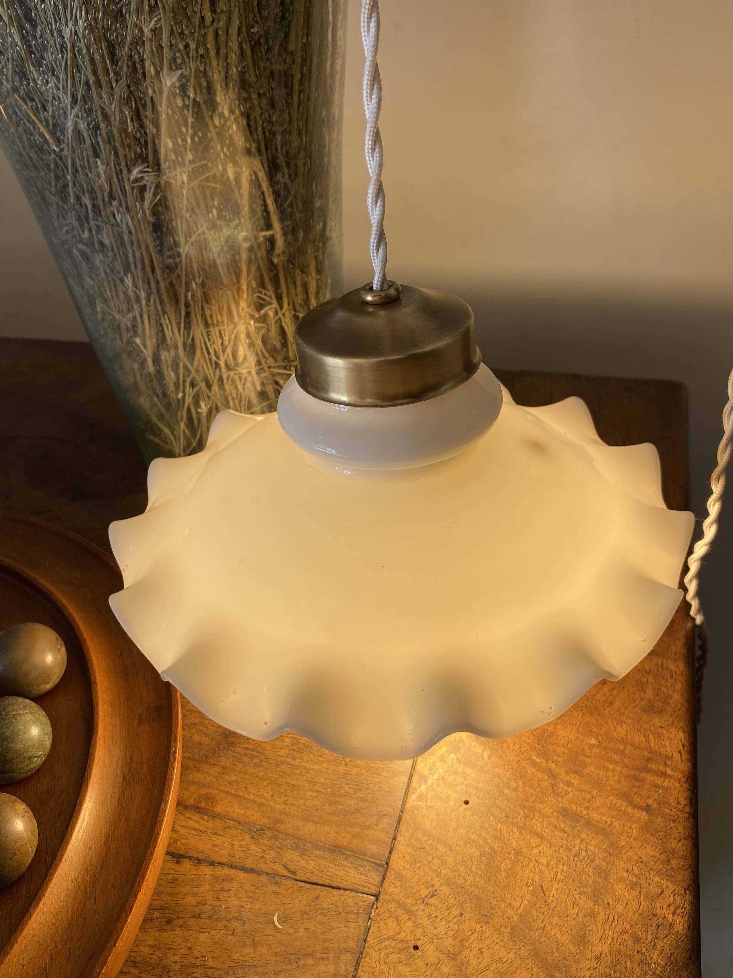 Glass pendant light, 2M fabric cable, porcelain ceiling rose