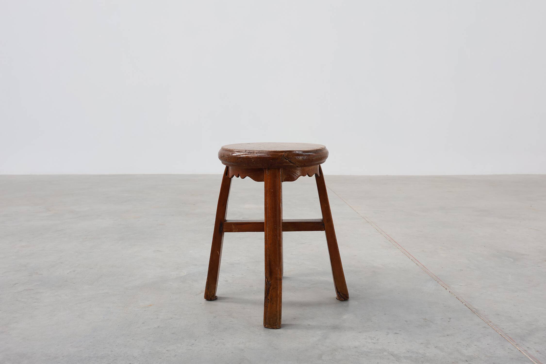 French Antique round stool in oak with nice patina, ca. 1850