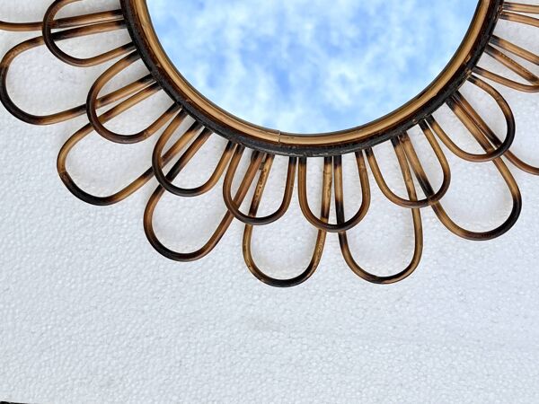 Miroir rond fleur soleil en rotin osier fumé vintage 1960 1970 47 cm folk