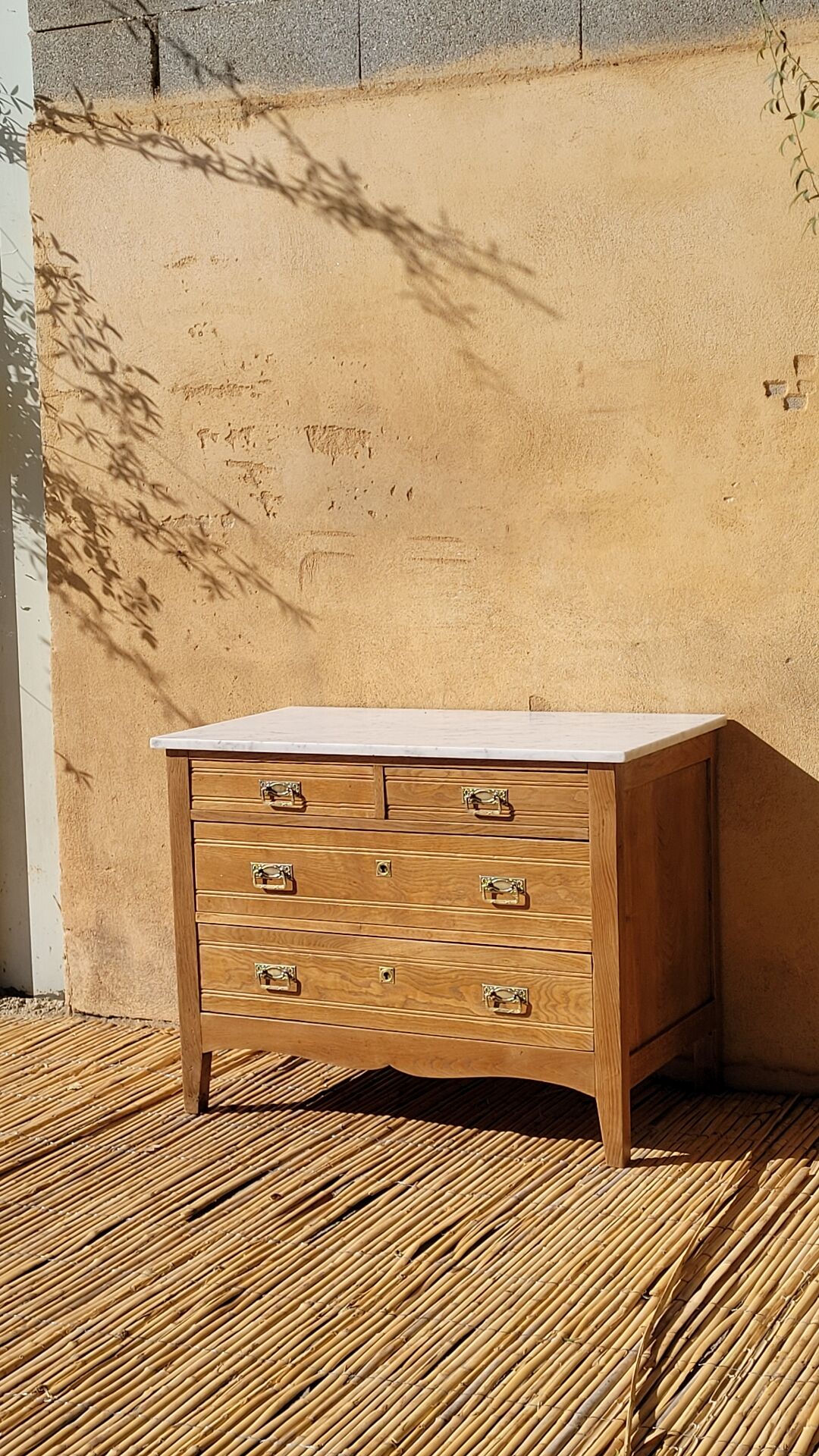 Commode ancienne en chêne avec marbre- rénovée