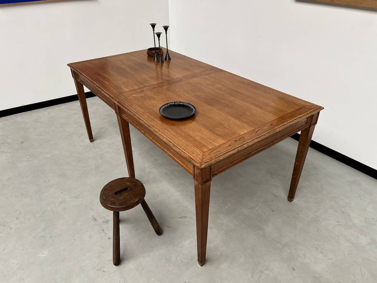 Small old oak farm table with 6 legs