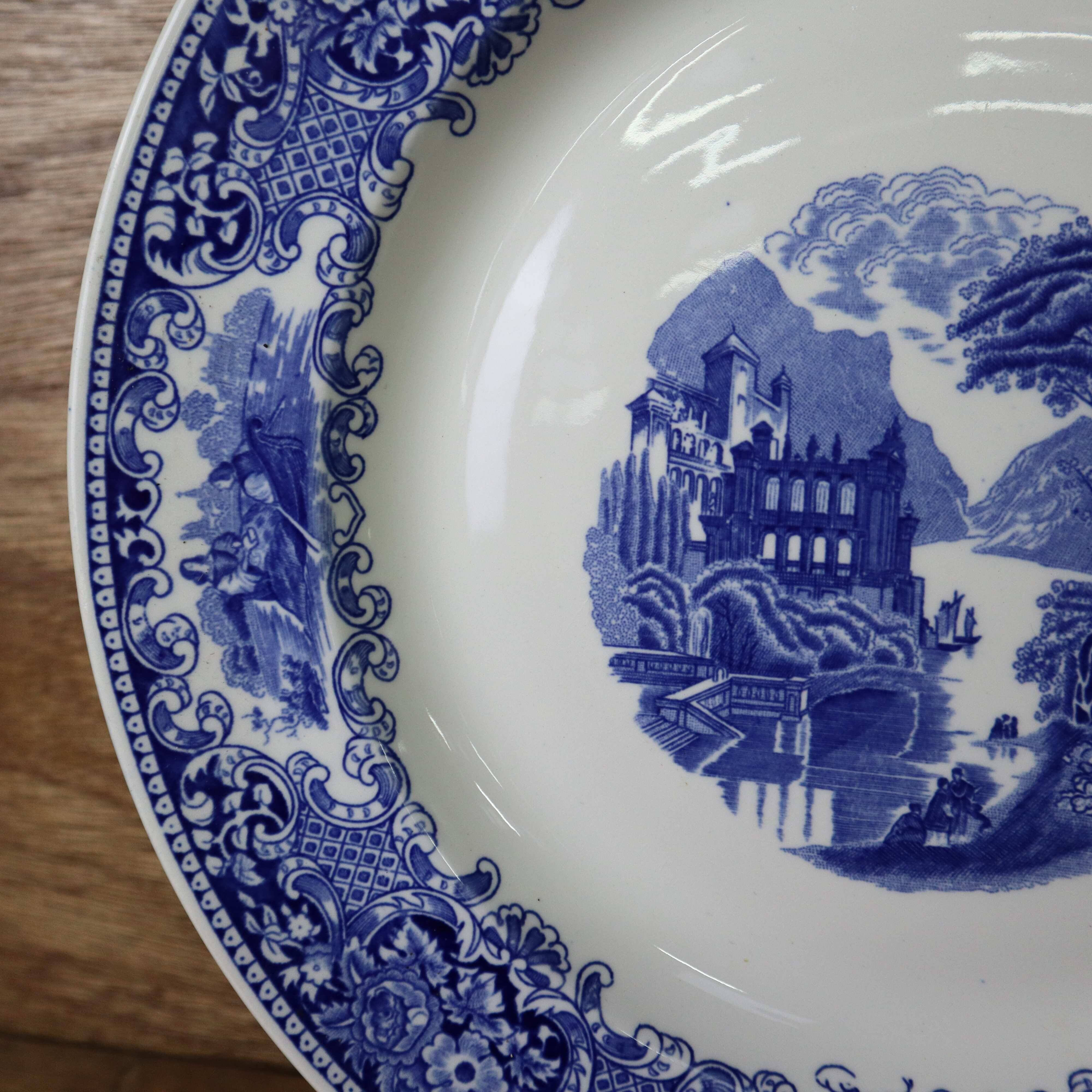 Royal Sphinx Cambridge Holland Round Half-Deep Dish