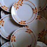 Suite de 21 assiettes au pochoir