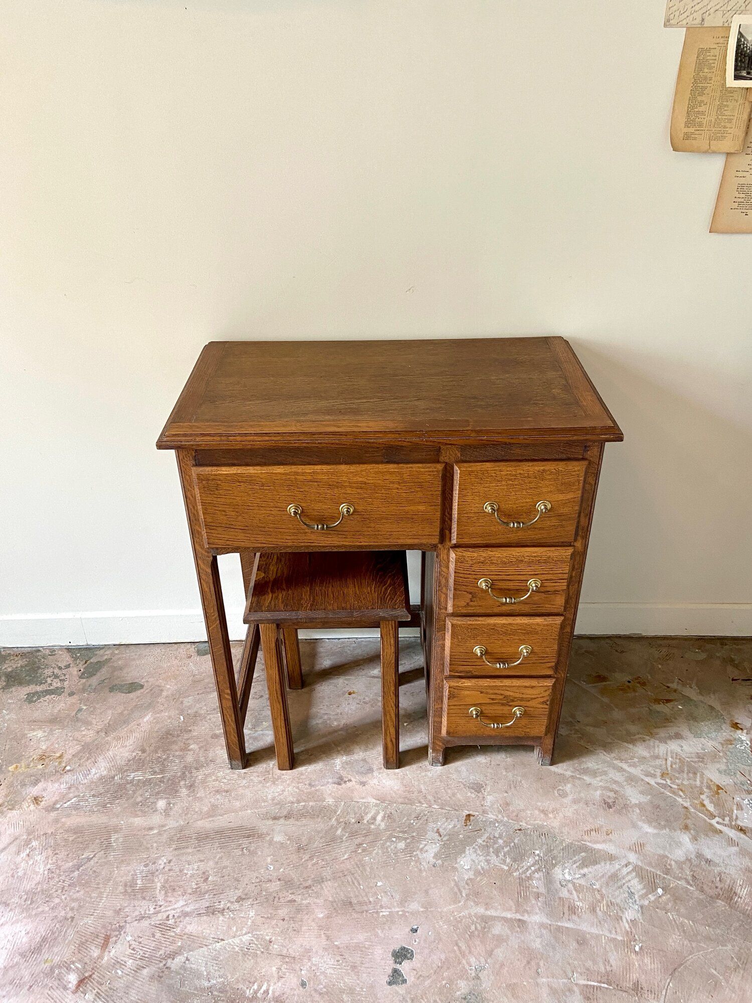 Desk 5 drawers and stool in dark ☐ wood 72 x 40 cm