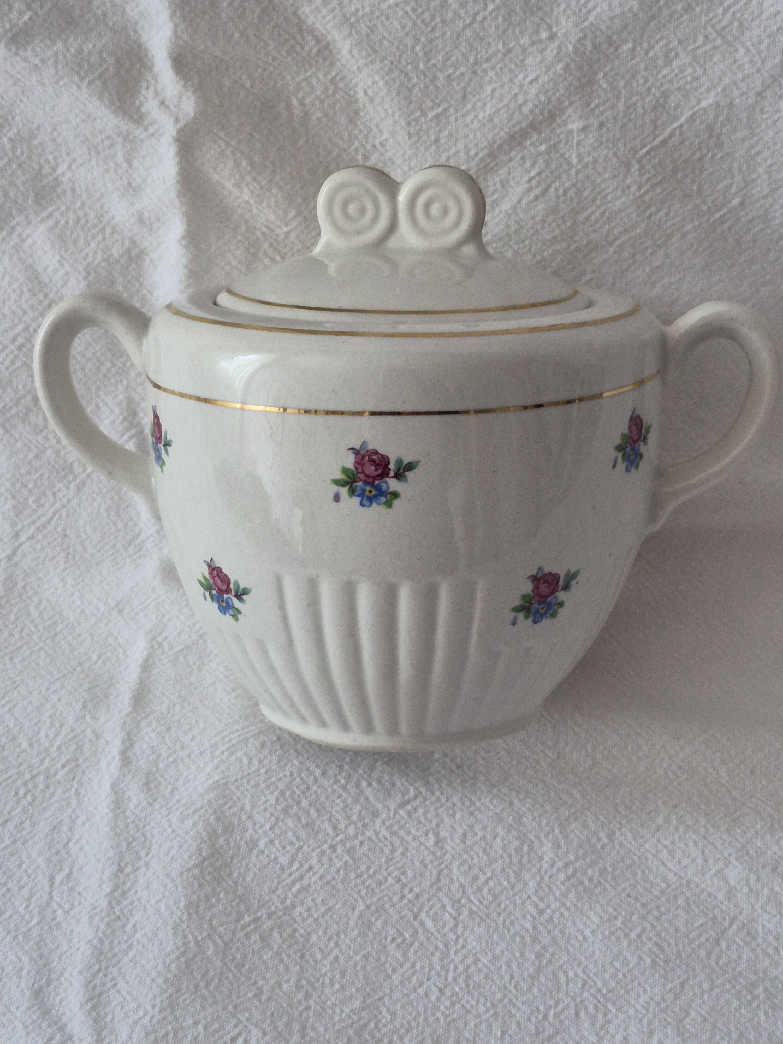 Covered sugar bowl half-porcelain Lunéville Keller and Guerin A587