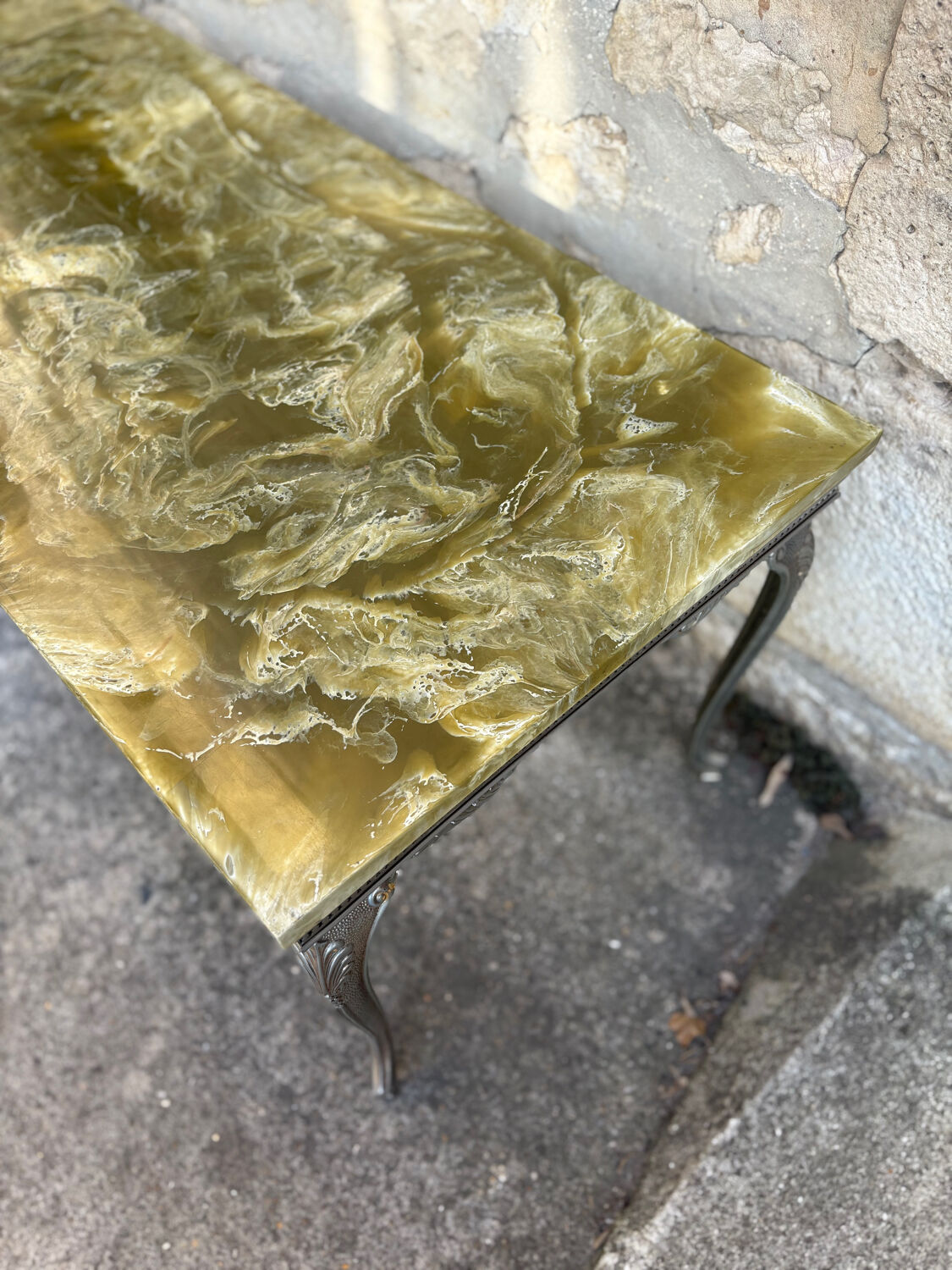 Louis XV style coffee table in onyx and metal
