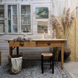 Farmhouse table