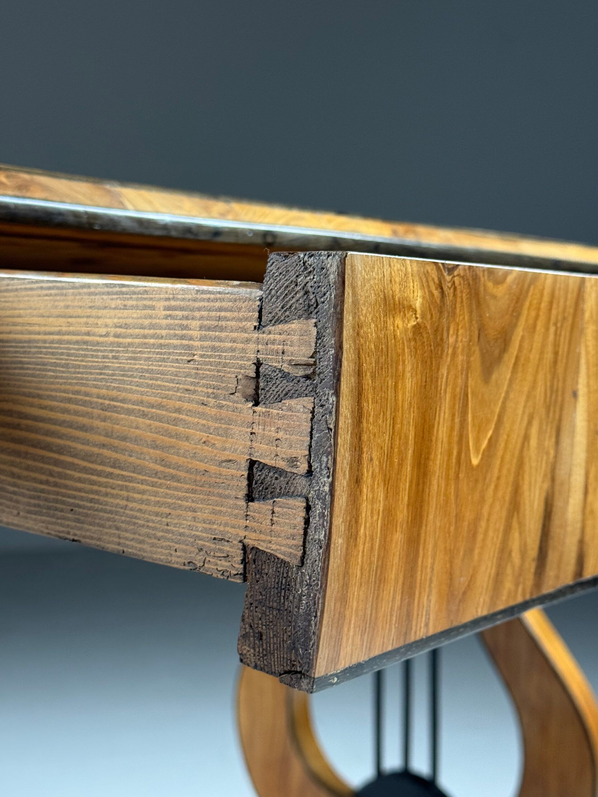 Bureau Biedermeier, table de centre
