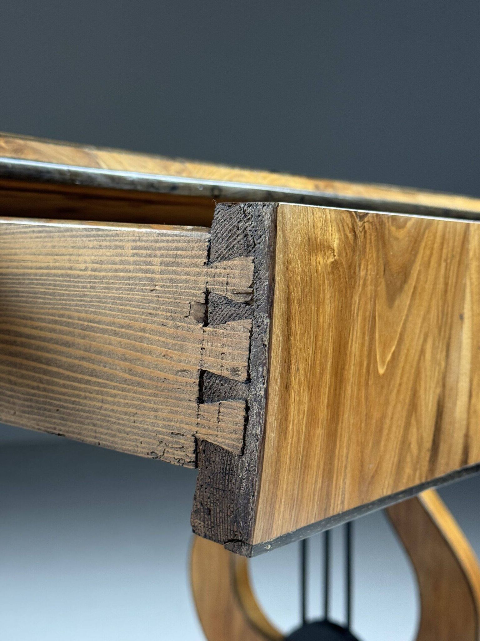 Bureau Biedermeier, table de centre