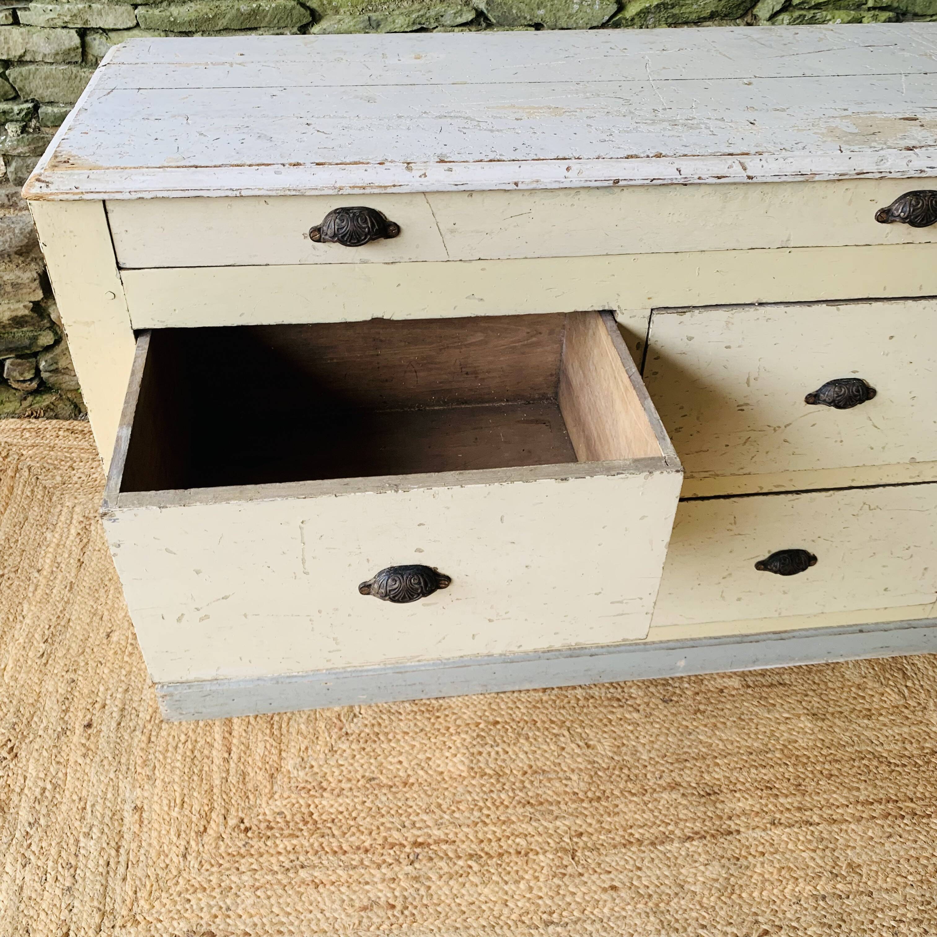 Sideboard / Trade furniture