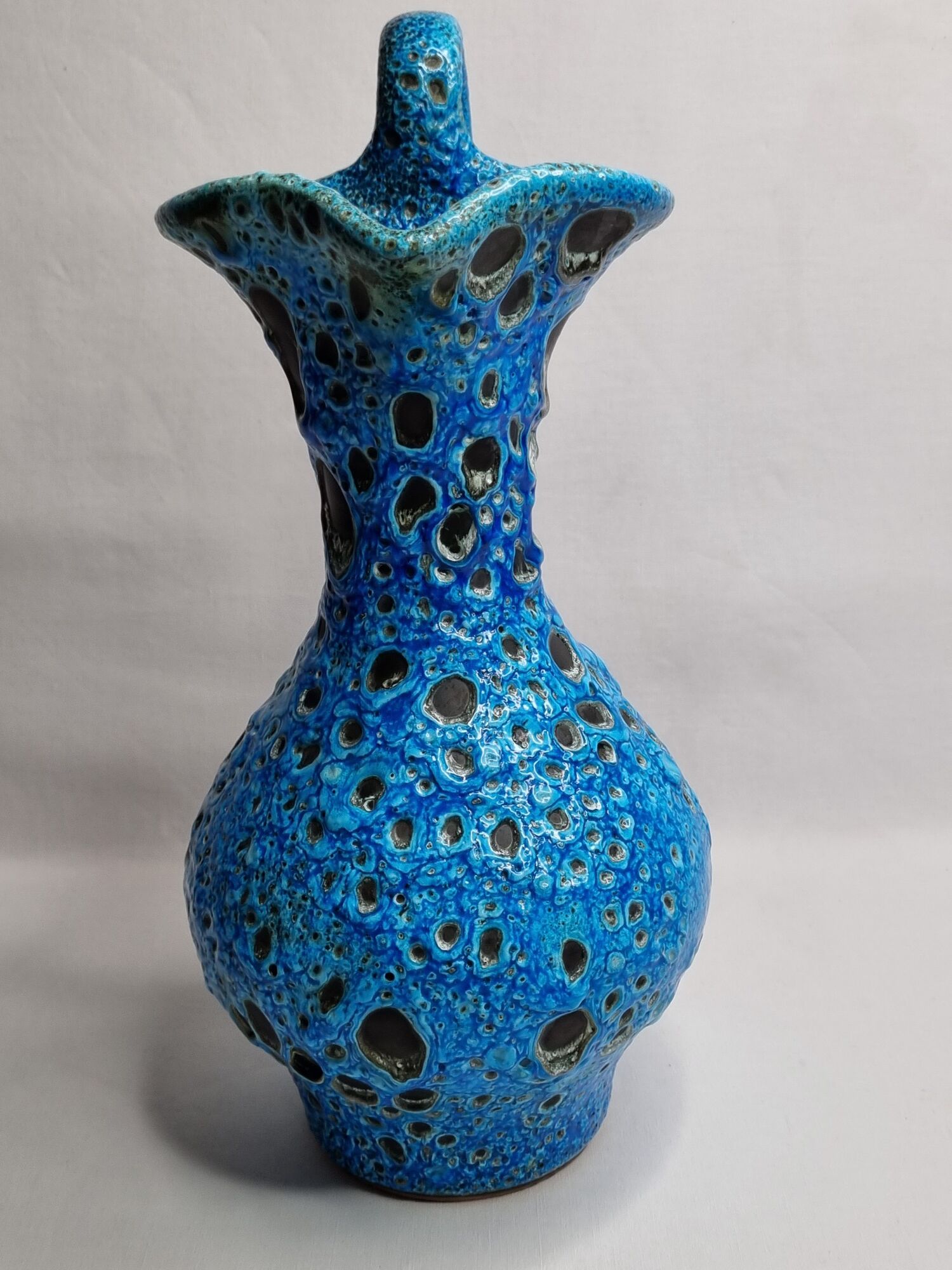 Mud amphora fat lava sea foam, Vallauris, vintage, 35 cm