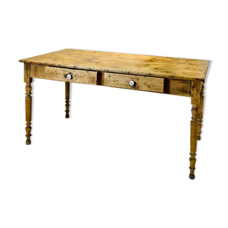 Bistro table