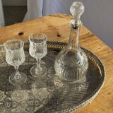 Oval Moroccan plateau engraved on a base 50x35.