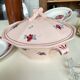 Saint Amand soup tureen, Pompadour model