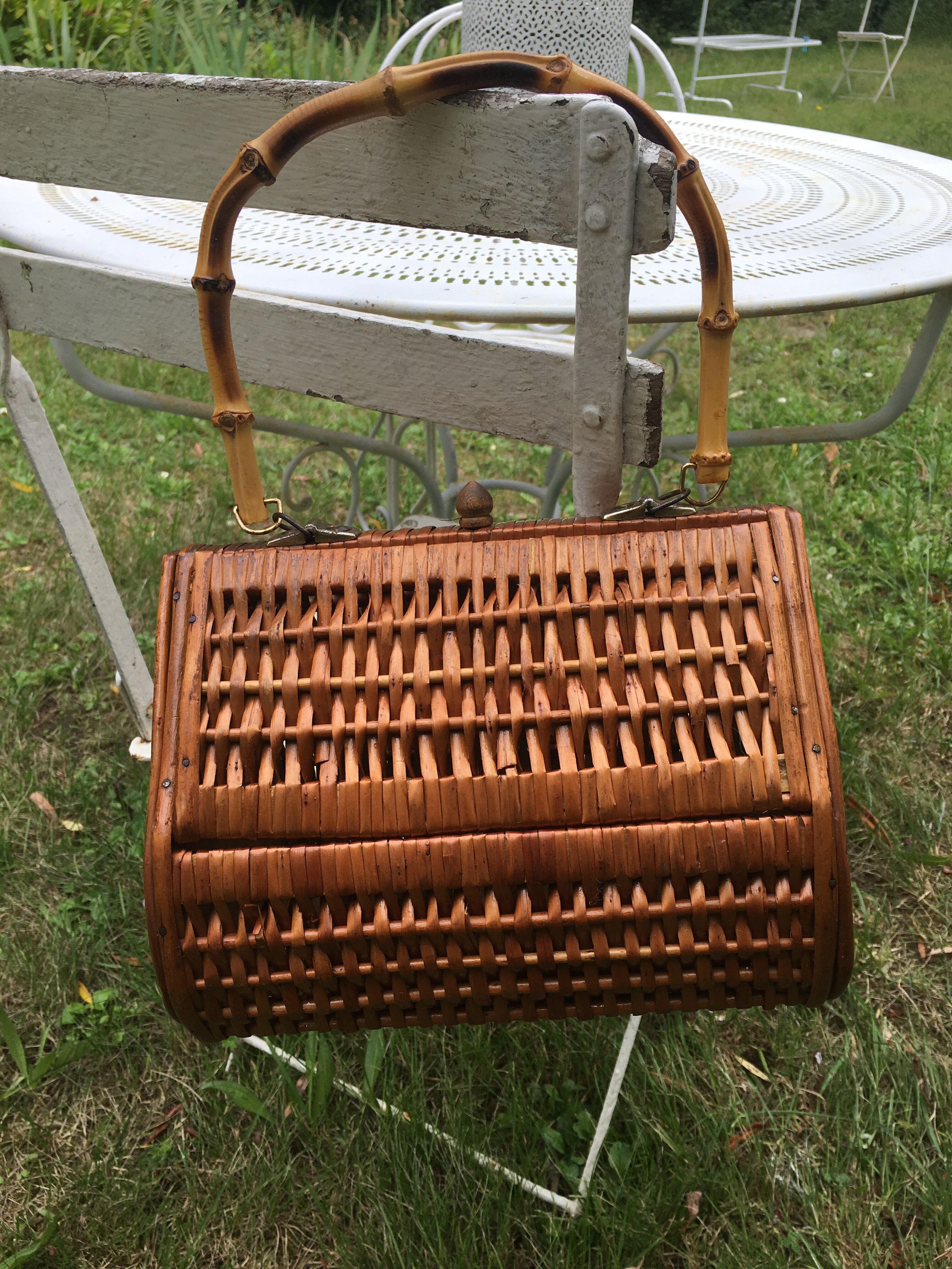 60'S braided wicker basket / hand bag