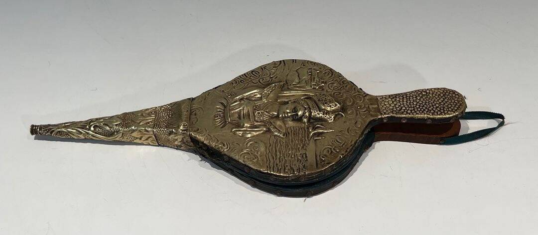 Louis XVI Style Chimney Bellows in Repoussé Brass with Female Effigy