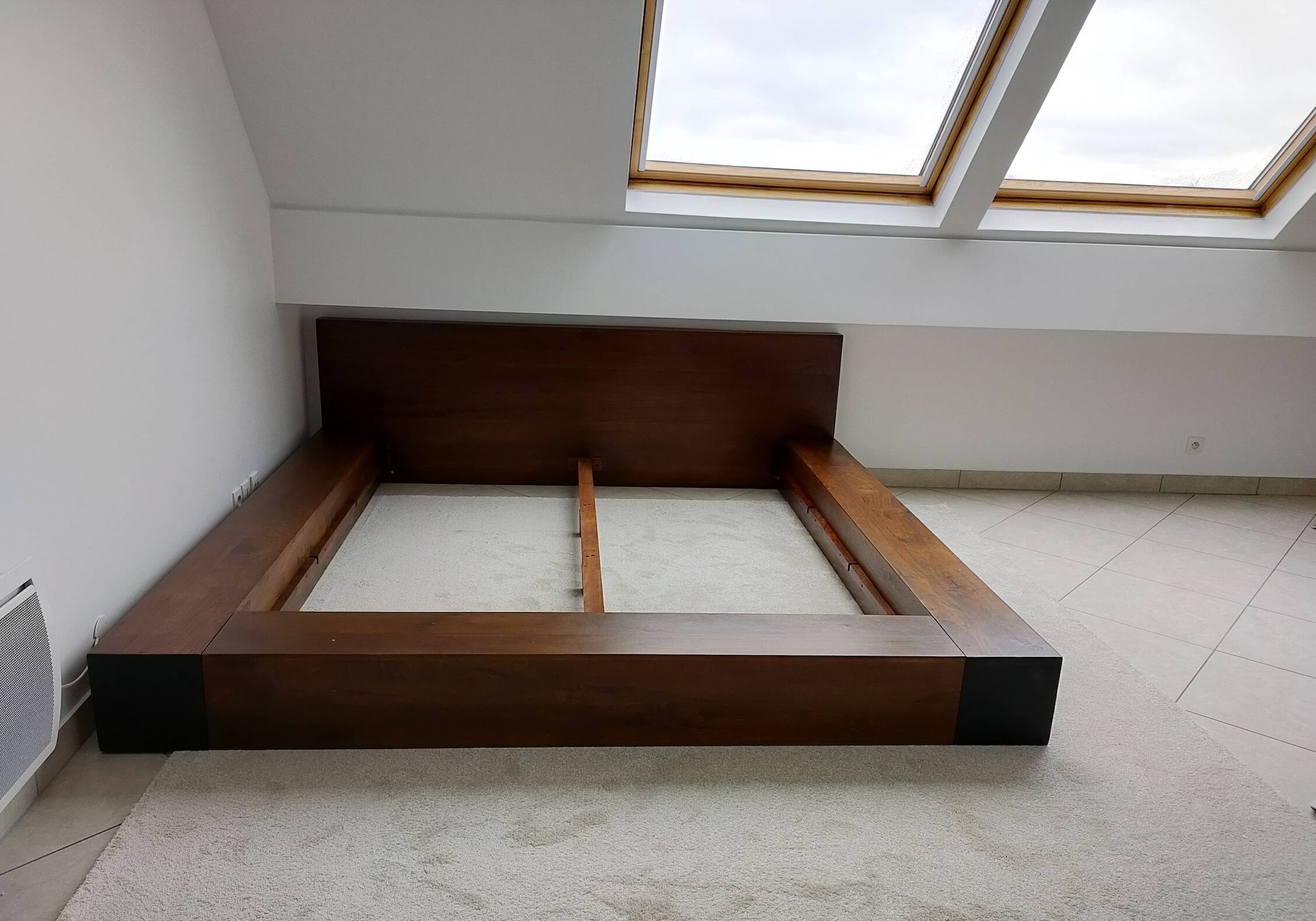 Solid wood bed