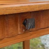 Art Deco hairdresser with bevelled mirror