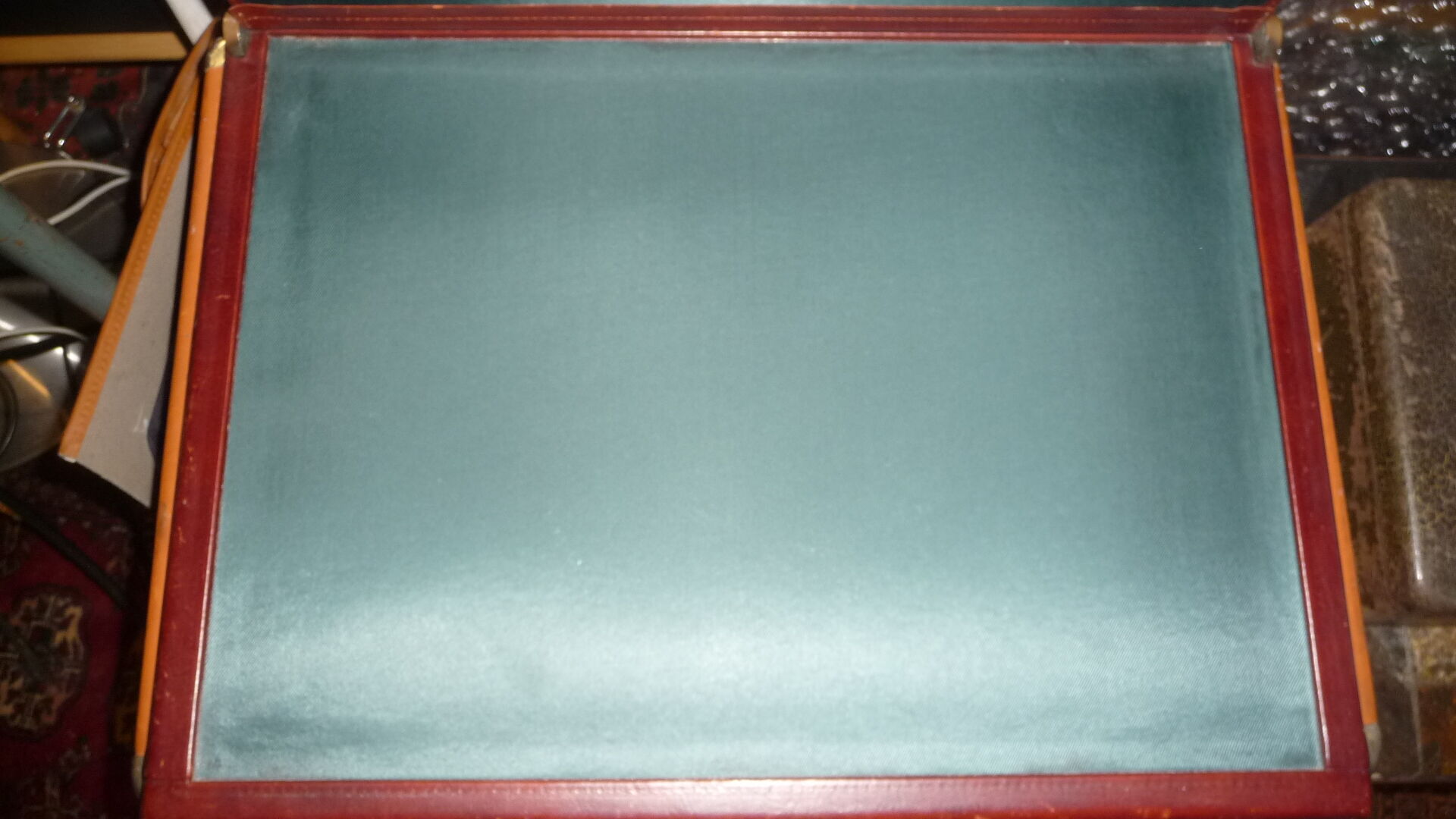 Handy vintage leather