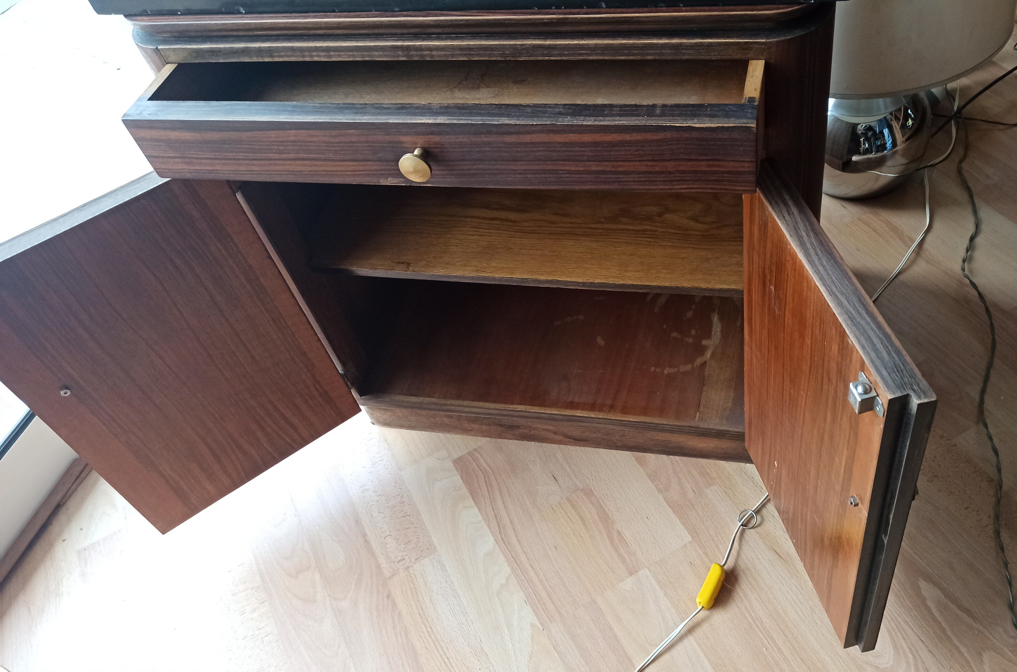 Meuble art déco bois macassar