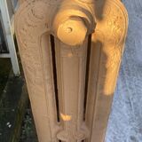 Radiateur ancien sur pieds a dix lames fleuries en fonte XX siècle