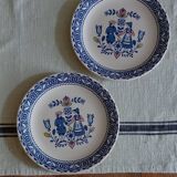 Johnson Brothers “Hearts & Flowers” - Large oval dish and 2 dinner plates ø 22 cm.