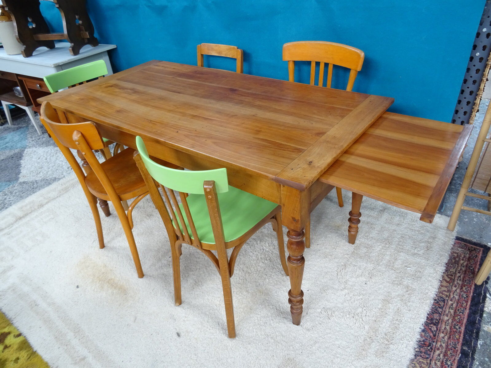 Table de ferme en bois fruitier