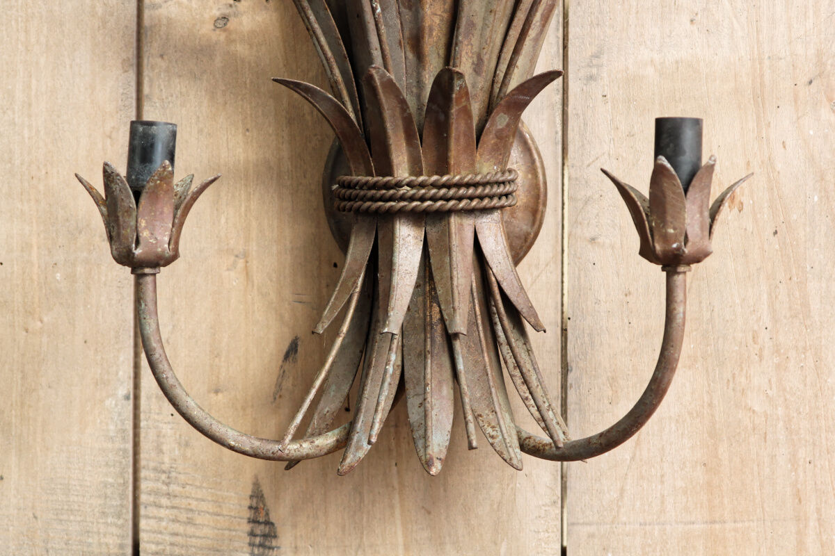 Wall lamp, sheaf of wheat
