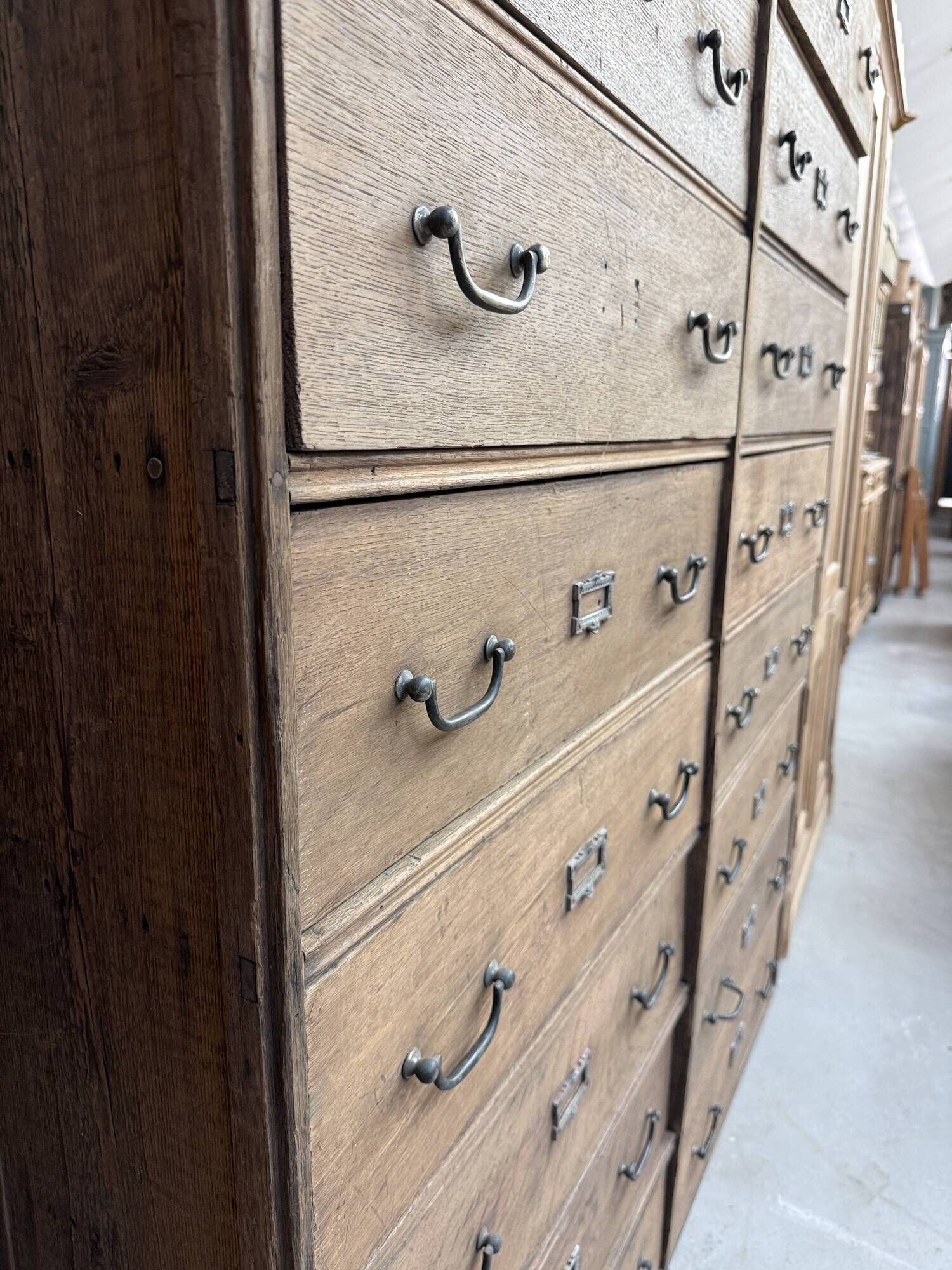 Large workshop cabinet with drawers (renovated)