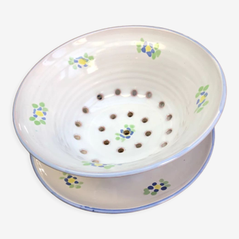 Drainer bowl with its plate