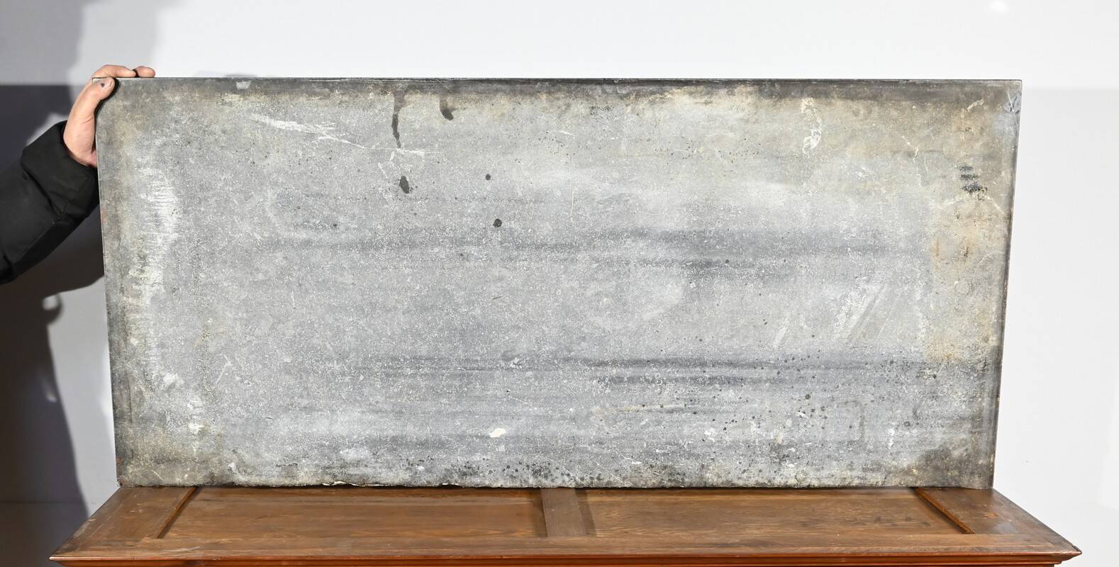 Mahogany chest of drawers, “Return from Egypt” period – Early 19th century