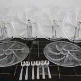 6 oyster plates and its 6 embossed glass forks, 1970s