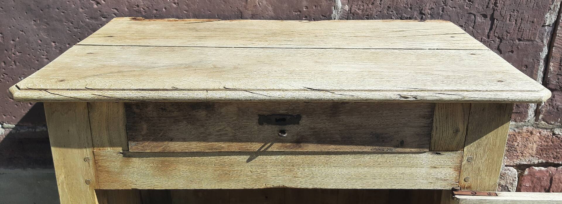 Confiturier or sideboard.