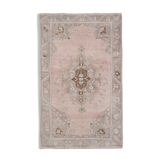 Vintage geometric oriental turkish neutral pale color oushak rug 5'6'' x 8'7''